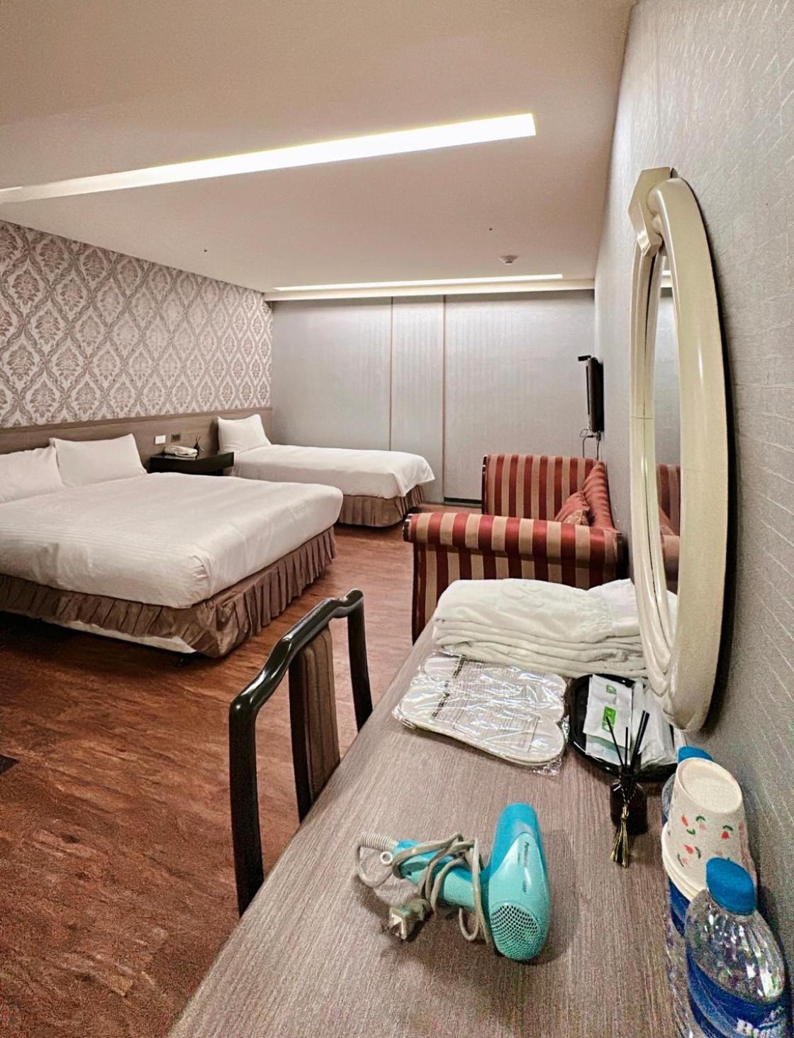 Crystal City Hotel Csungli Kültér fotó
