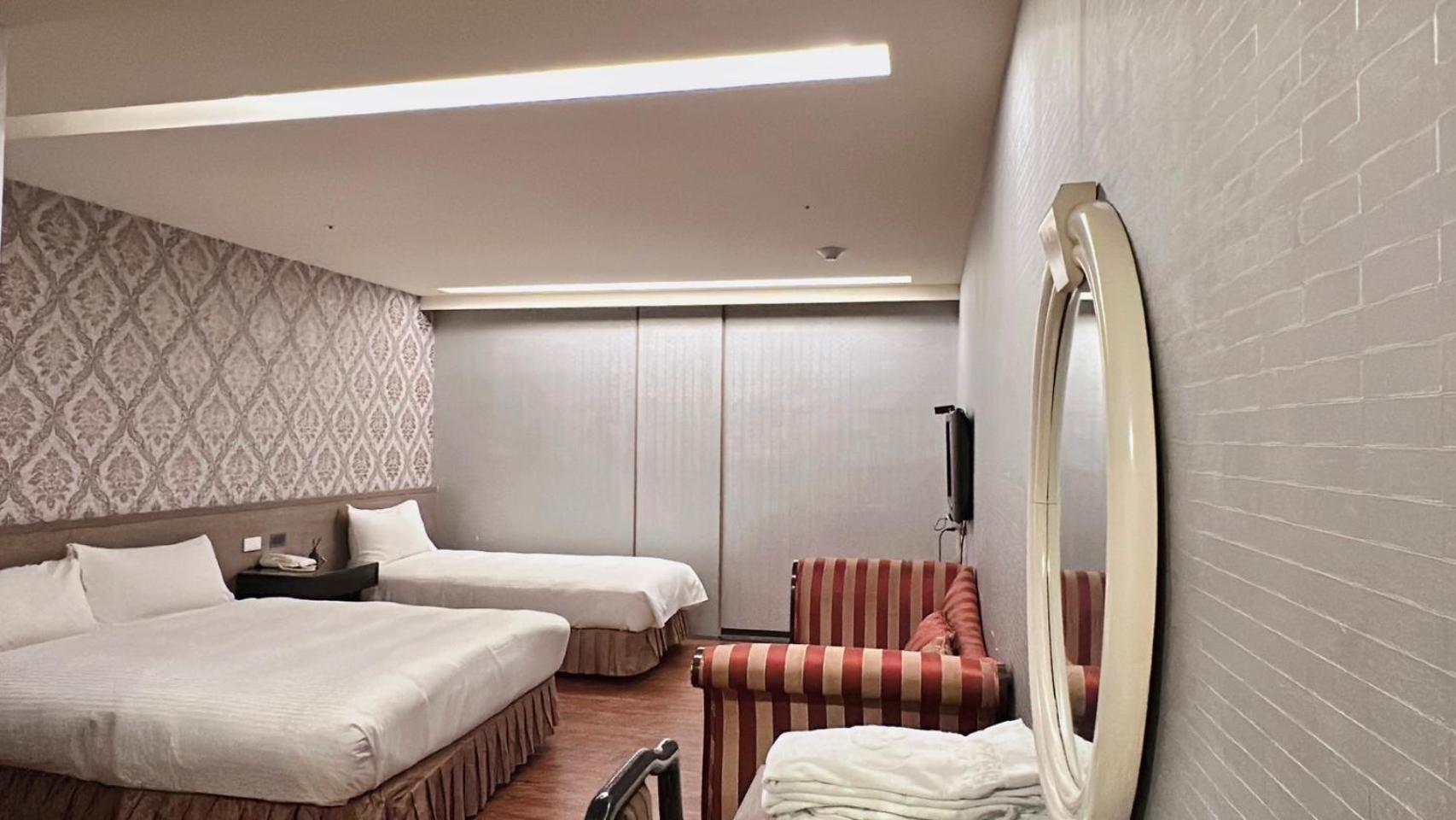 Crystal City Hotel Csungli Kültér fotó