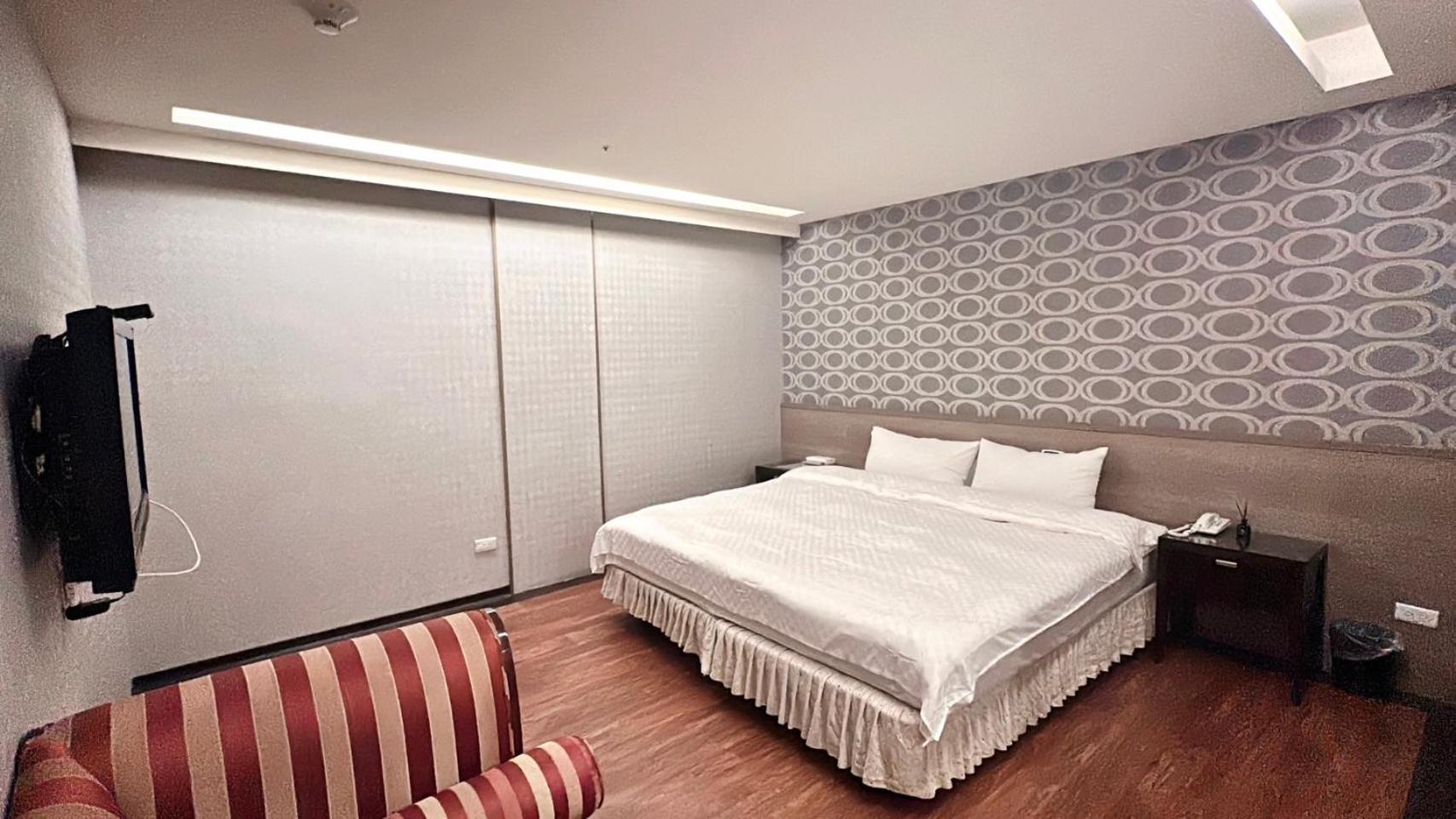 Crystal City Hotel Csungli Kültér fotó