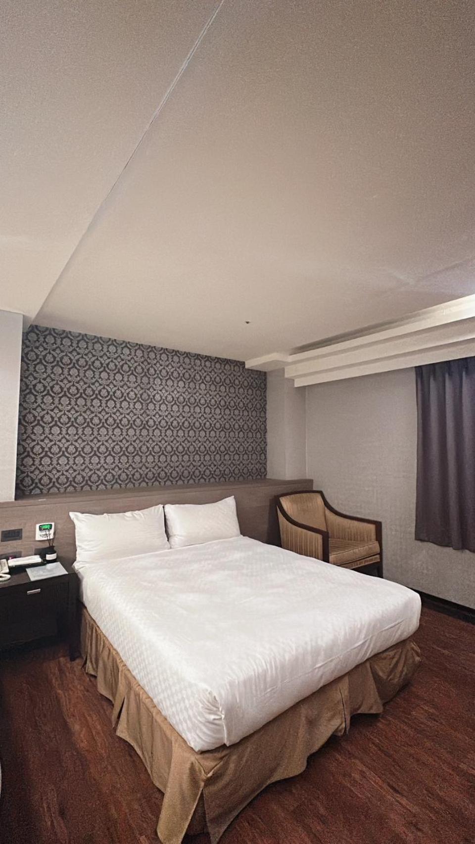 Crystal City Hotel Csungli Kültér fotó